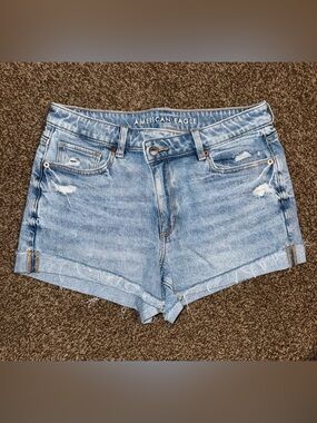 Size 6 American Eagle shorts